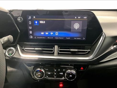 Used 2025 Chevrolet Trax RS w/ Driver Confidence Package FWD image 23