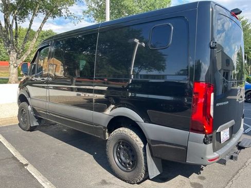 Used 2024 Mercedes-Benz Sprinter 2500 image 4