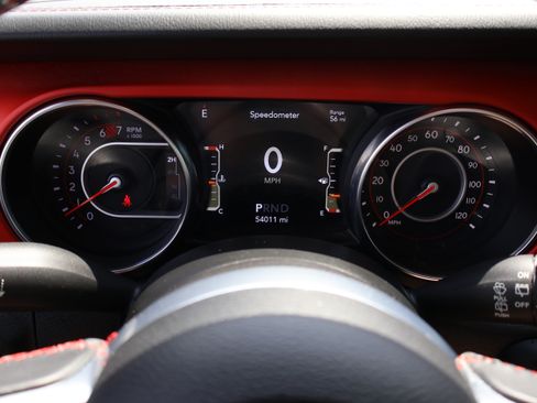 Used 2019 Jeep Wrangler Unlimited Rubicon AWD/4WD image 42