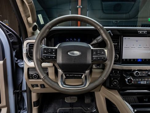 Used 2026 Ford F250 Platinum w/ Platinum Plus Package AWD/4WD image 17