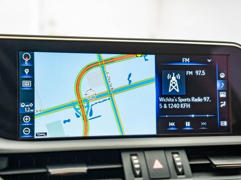 Used 2019 Lexus ES 300h FWD image 30