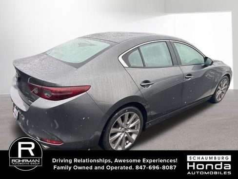 Used 2019 MAZDA MAZDA3 AWD Sedan w/ Select Package image 4