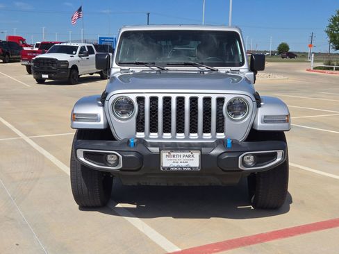Certified 2023 Jeep Wrangler Unlimited Sahara w/ Cold Weather Group AWD/4WD image 8