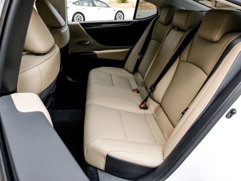 Used 2021 Lexus ES 350 w/ Premium Package FWD image 53