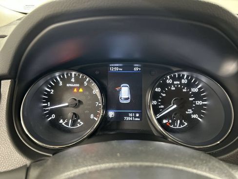 Used 2020 Nissan Rogue SV w/ Sun & Sound Touring Package AWD/4WD image 13
