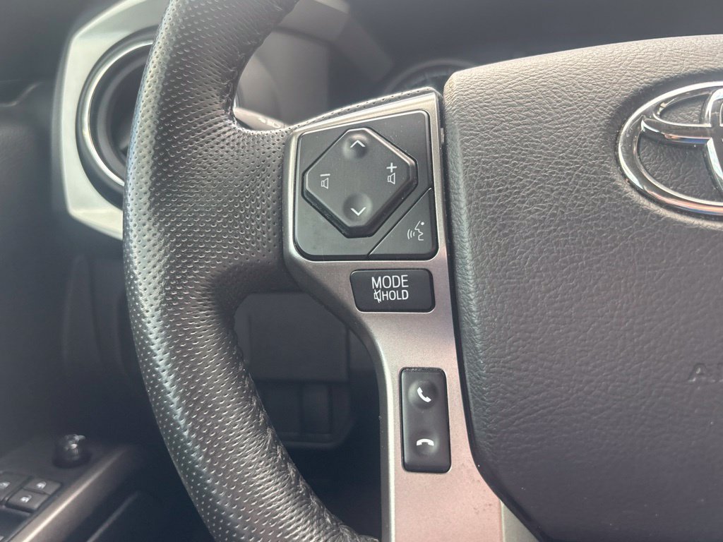 Used 2022 Toyota Tacoma SR5 RWD image 20