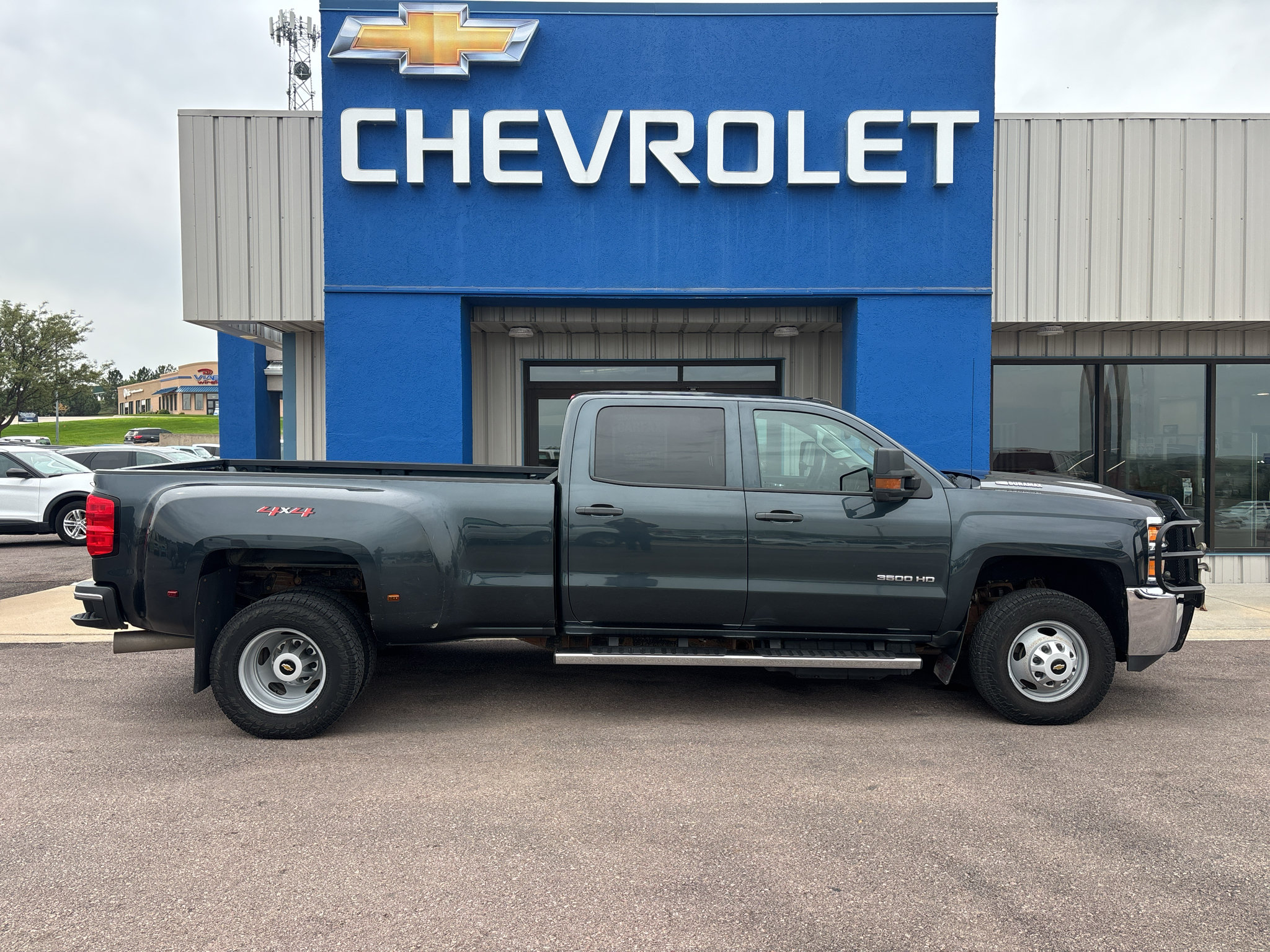 Used 2018 Chevrolet Silverado 3500 W/T w/ WT Convenience Package AWD/4WD image 5