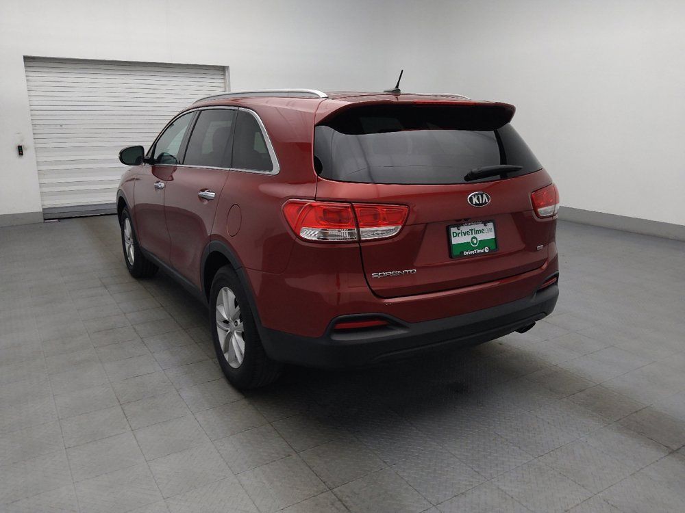 Used 2017 Kia Sorento FWD image 5