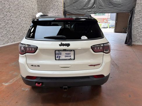 Used 2019 Jeep Compass Trailhawk AWD/4WD image 6
