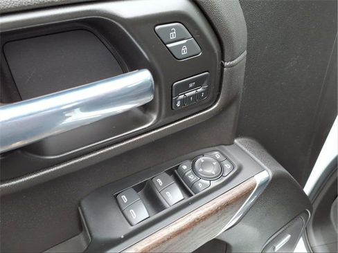 Used 2022 GMC Sierra 3500 Denali w/ Technology Package image 20