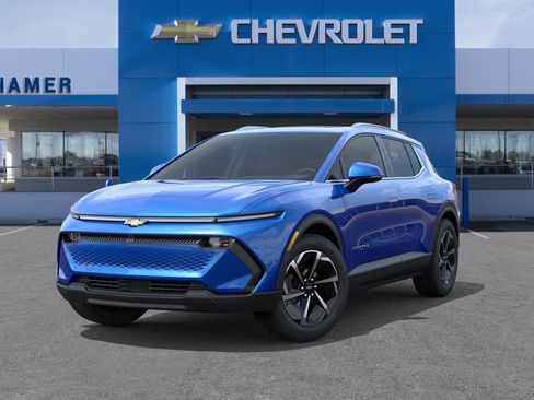 New 2026 Chevrolet Equinox EV LT FWD image 32