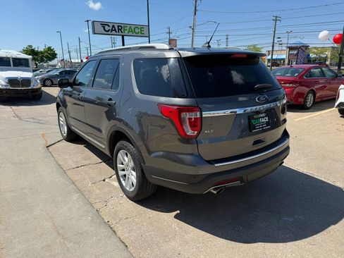 Used 2018 Ford Explorer XLT w/ Equipment Group 202A AWD/4WD image 9