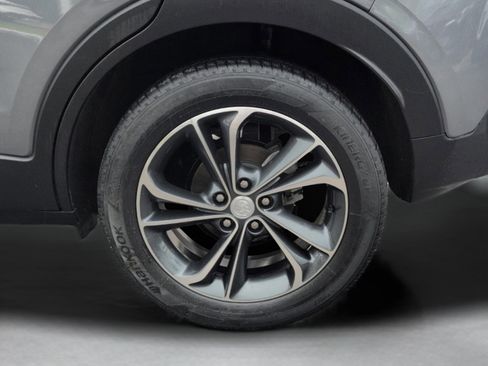 Used 2020 Buick Encore GX Select image 18