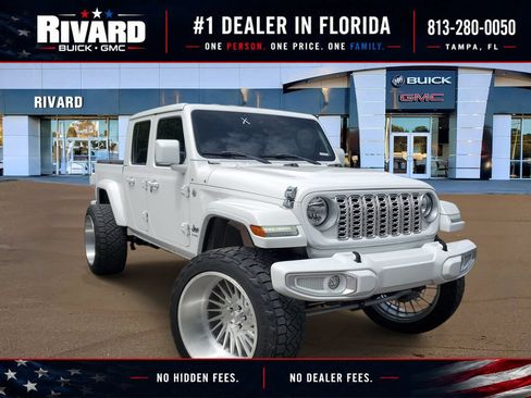 Used 2020 Jeep Gladiator Overland AWD/4WD image 1