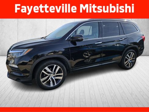 Used 2017 Honda Pilot Elite image 3