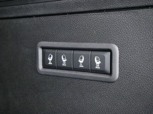 Used 2024 Jeep Wagoneer Series II image 26