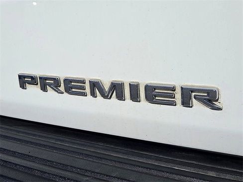 Used 2021 Chevrolet Tahoe Premier w/ Premium Package image 12