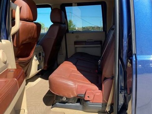 Used 2013 Ford F250 King Ranch w/ King Ranch w/Chrome Pkg image 10
