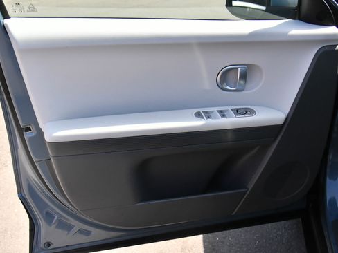 Used 2024 Hyundai Ioniq 5 SEL RWD image 14