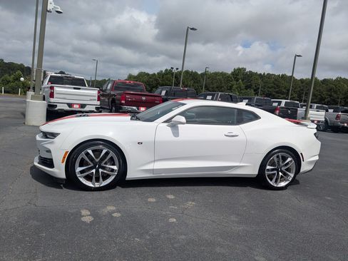 Used 2022 Chevrolet Camaro SS RWD image 8