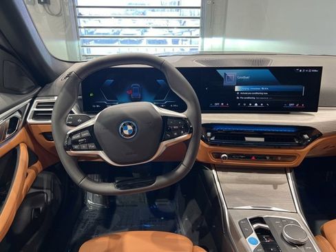 Used 2025 BMW i4 xDrive40i image 42