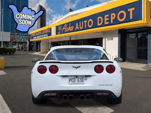 Used 2005 Chevrolet Corvette Coupe w/ Preferred Equipment Group RWD image 4