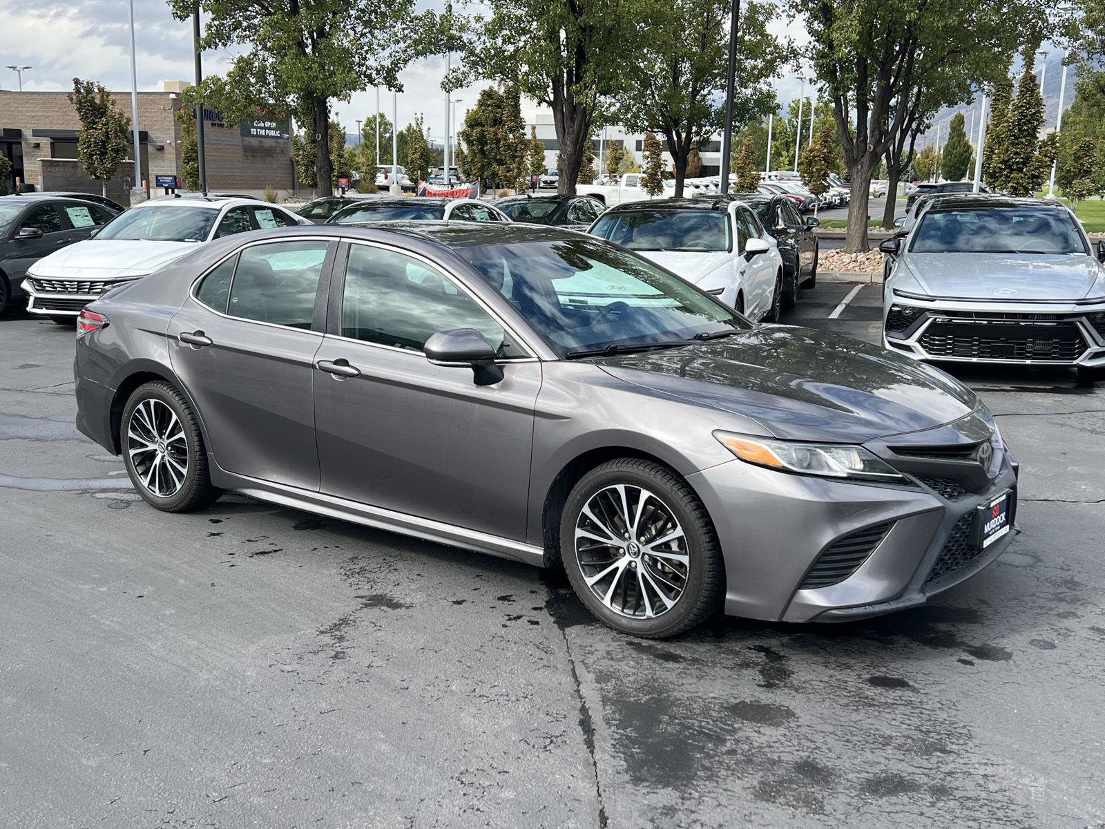 Used 2019 Toyota Camry SE w/ Audio Package FWD image 12