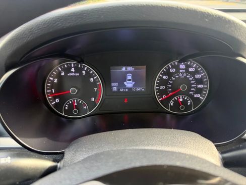 Used 2020 Kia Optima LX image 19