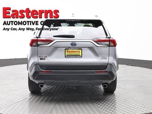 Used 2024 Toyota RAV4 XLE AWD/4WD image 6