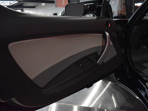 Used 2011 Tesla Roadster Sport image 37