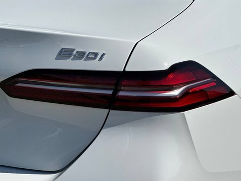 New 2026 BMW 530i w/ Premium Package RWD image 33