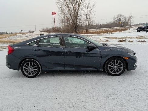 Used 2019 Honda Civic EX image 10