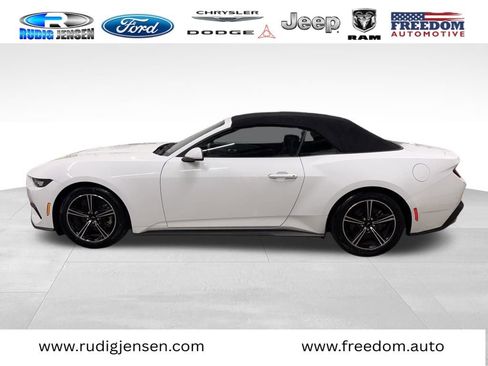 Used 2024 Ford Mustang Convertible RWD image 2