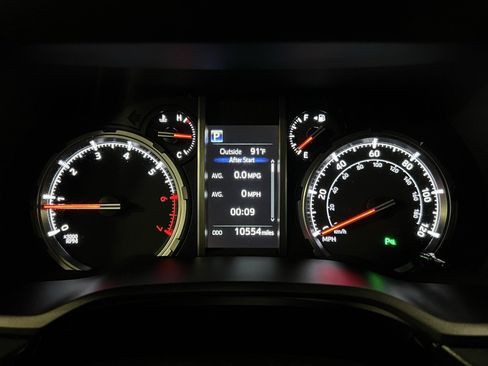 Used 2023 Toyota 4Runner Limited image 34