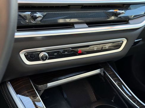 Used 2025 BMW X5 xDrive50e w/ Premium Package image 28