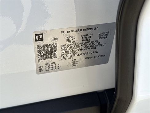 New 2026 Chevrolet Suburban High Country image 28