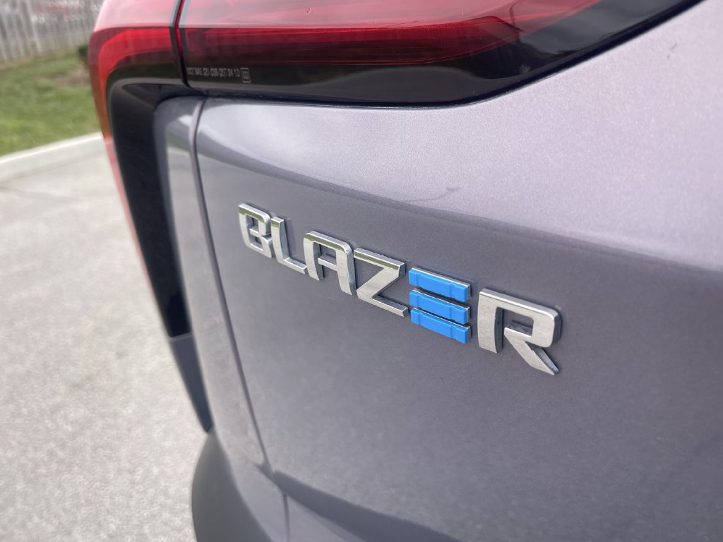 Used 2024 Chevrolet Blazer EV LT AWD/4WD image 13