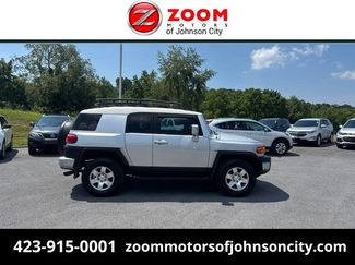 Used 2007 Toyota FJ Cruiser 4WD w/ Upgrade Pkg 2 video 1