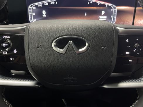Used 2025 INFINITI QX80 Pure AWD/4WD image 16