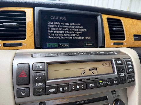 Used 2005 Lexus SC 430 Convertible RWD image 16