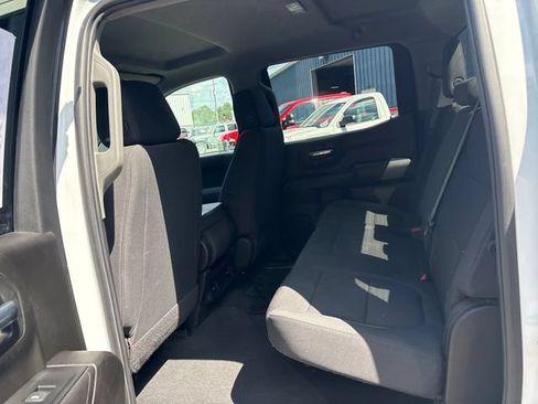 Used 2022 Chevrolet Silverado 1500 Custom Trail Boss w/ LPO, Dark Essentials Package AWD/4WD image 18