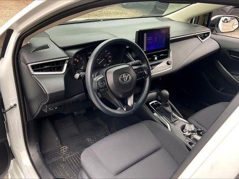 Used 2023 Toyota Corolla LE FWD image 17