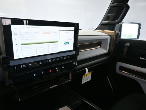 New 2025 GMC Hummer EV 2X image 21