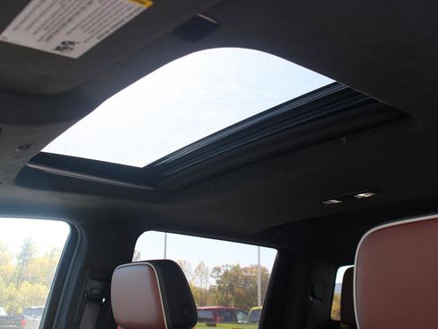 New 2025 GMC Sierra 3500 Denali Ultimate image 14