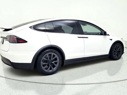 Used 2023 Tesla Model X AWD/4WD image 9