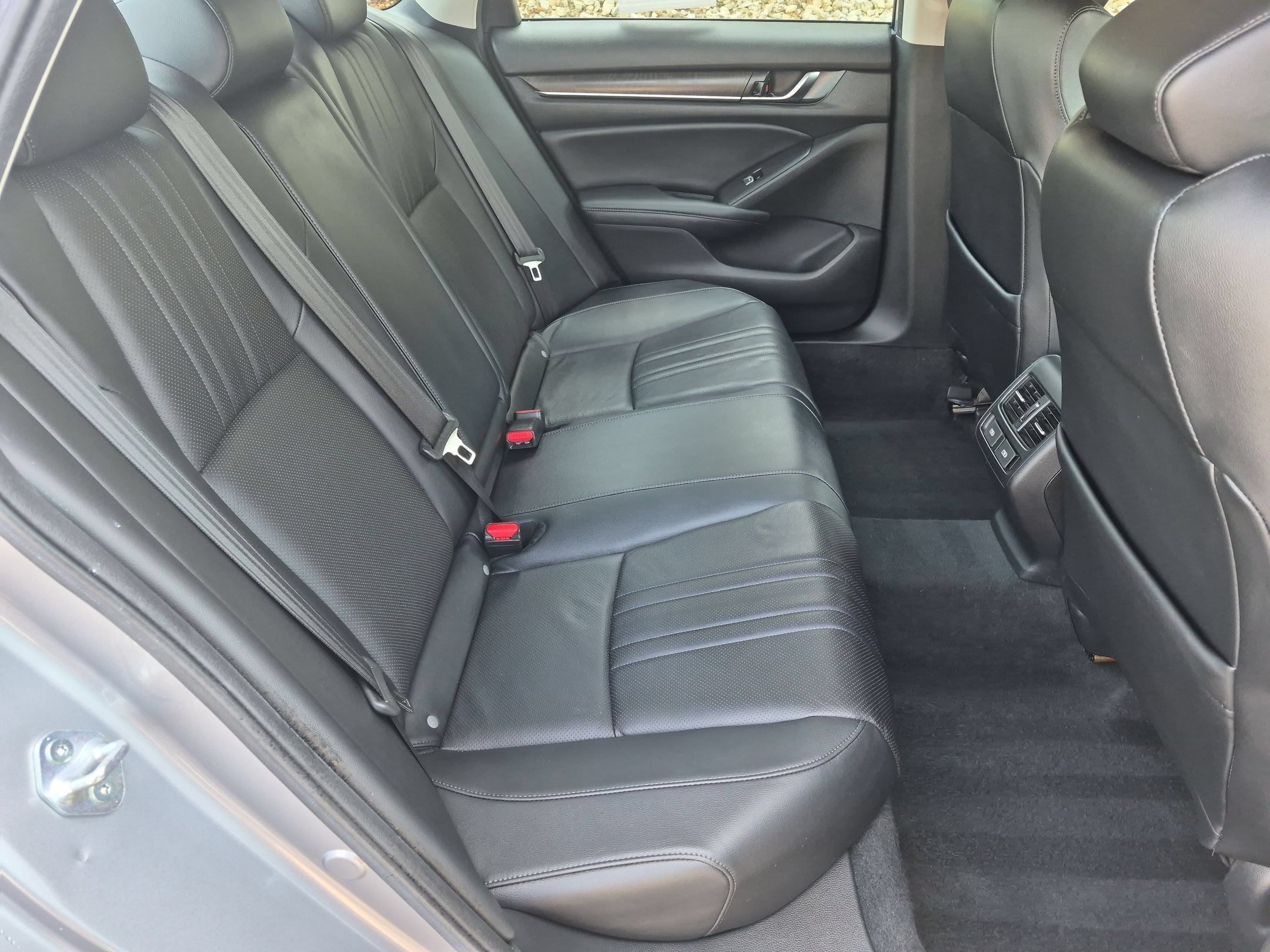 Used 2022 Honda Accord EX-L image 30