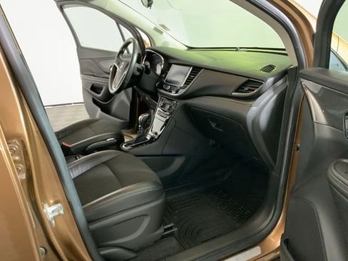 Used 2017 Buick Encore Preferred AWD/4WD image 37