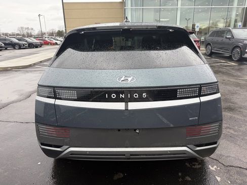 Used 2023 Hyundai Ioniq 5 SE image 4