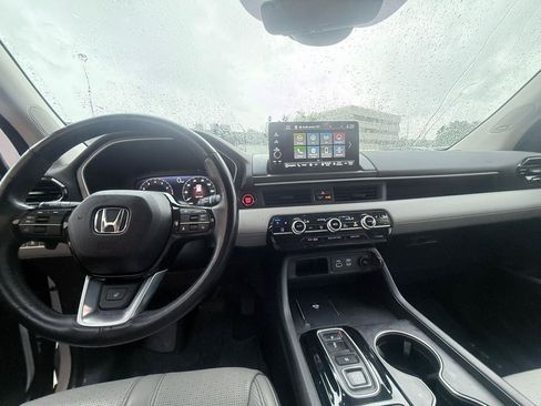 Used 2023 Honda Pilot Elite image 18