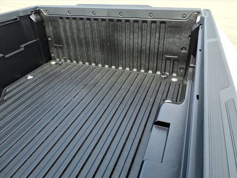 Used 2026 Toyota Tacoma SR image 13